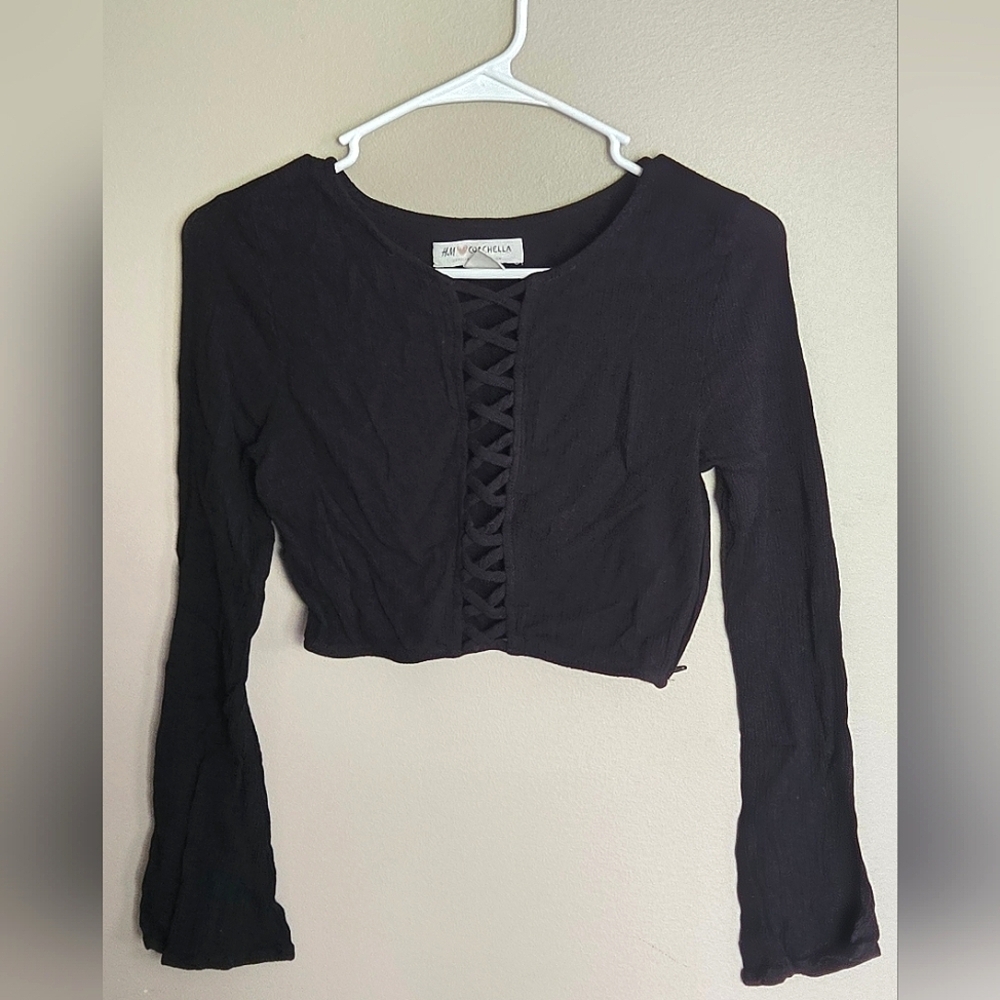 Women's H&M x Coachella Long Bell Sleeve Crop Top, Size 4